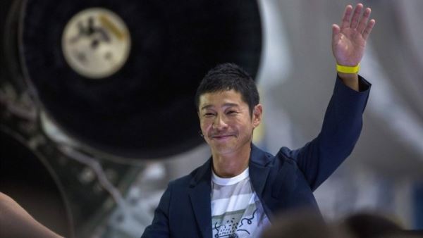 Японский миллиардер Маэдзава ищет женщину для полета на Луну