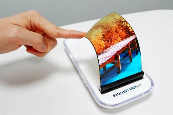 Huawei и Xiaomi собираются закупаться гибкими экранами у Samsung Display
